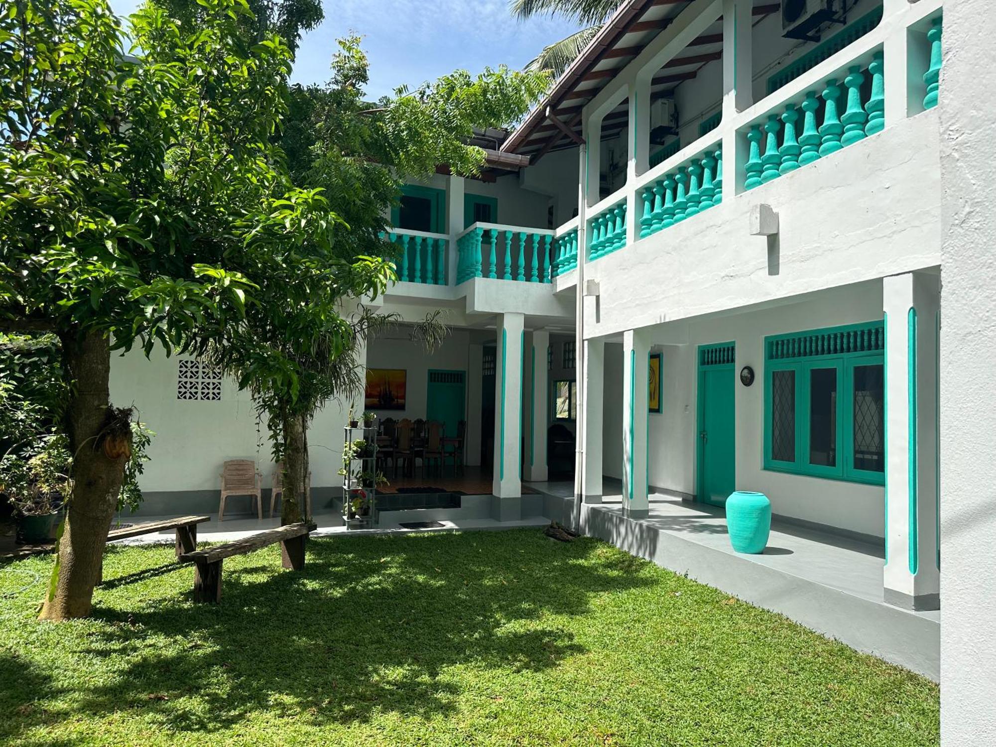 Villa 47 Хіккадува Екстер'єр фото