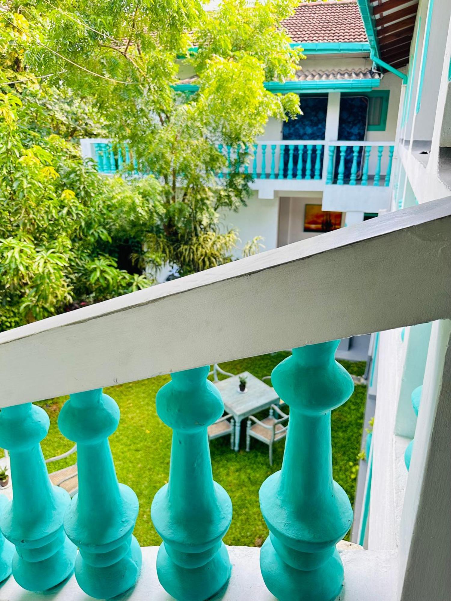 Villa 47 Хіккадува Екстер'єр фото