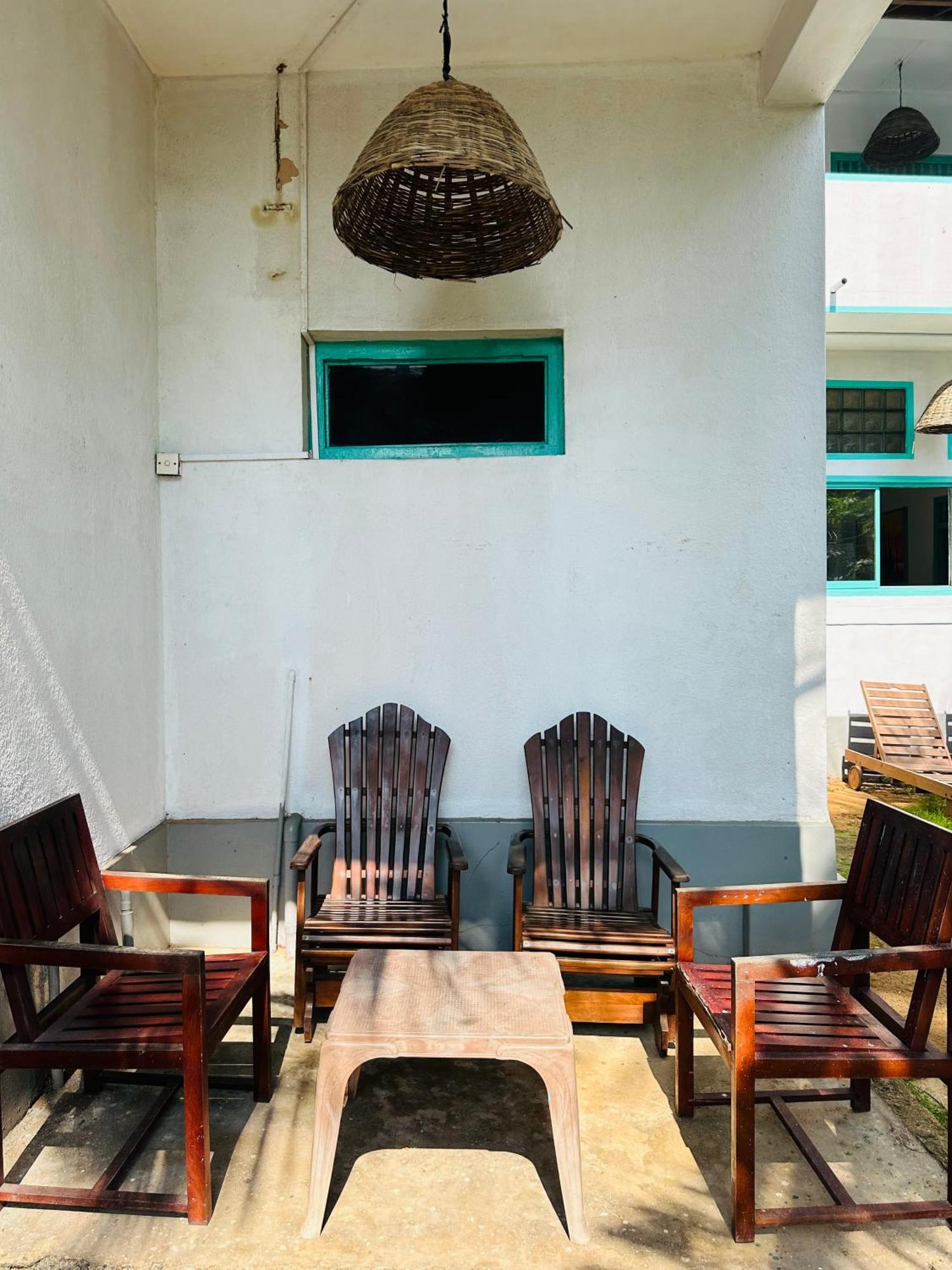 Villa 47 Хіккадува Екстер'єр фото