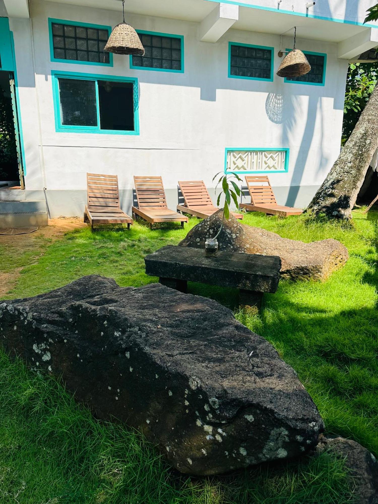 Villa 47 Хіккадува Екстер'єр фото