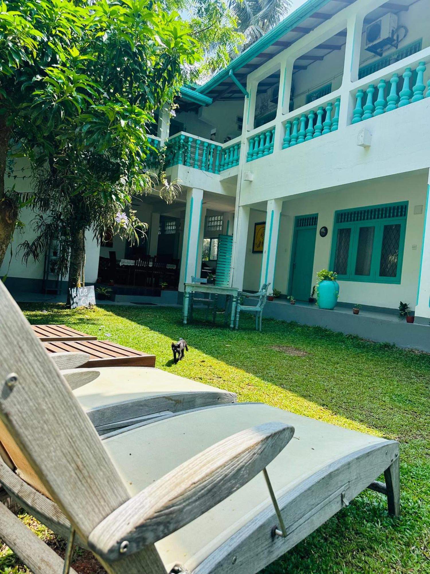 Villa 47 Хіккадува Екстер'єр фото