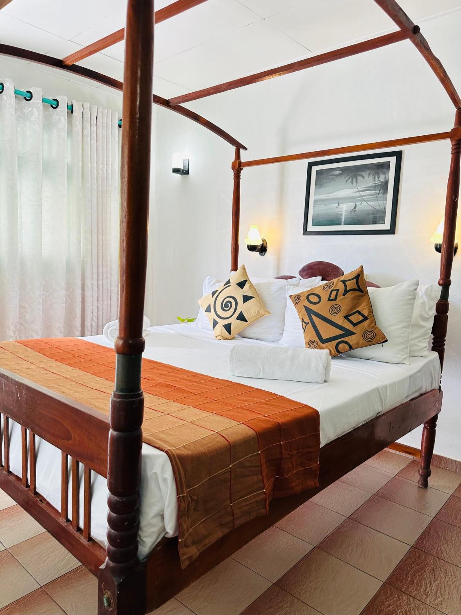 Villa 47 Хіккадува Екстер'єр фото