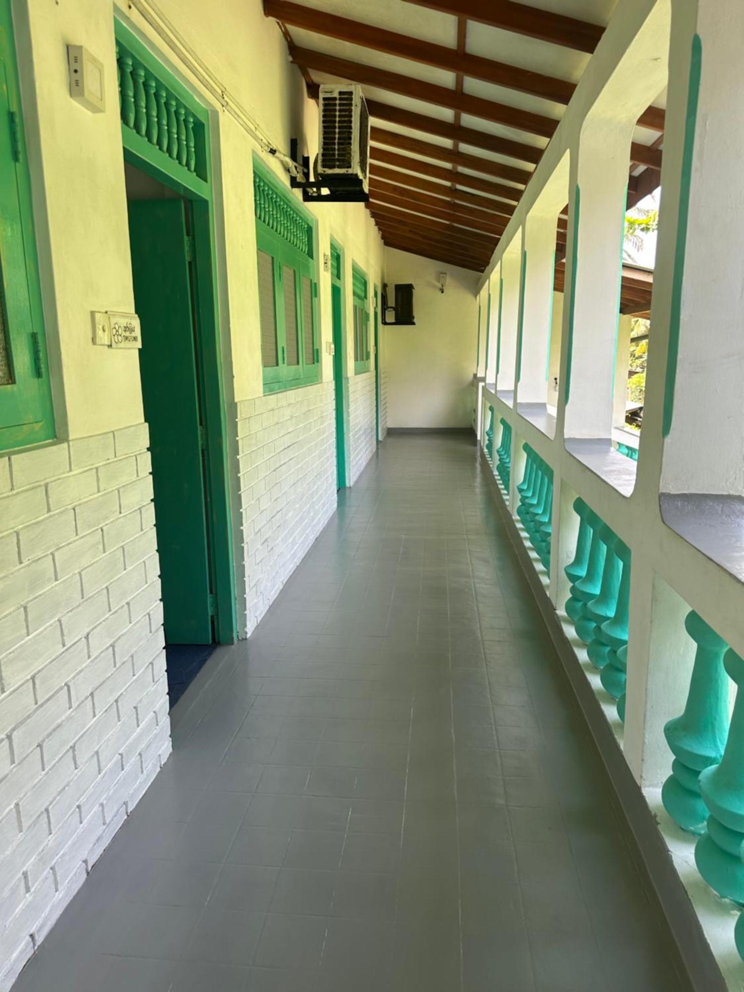 Villa 47 Хіккадува Екстер'єр фото